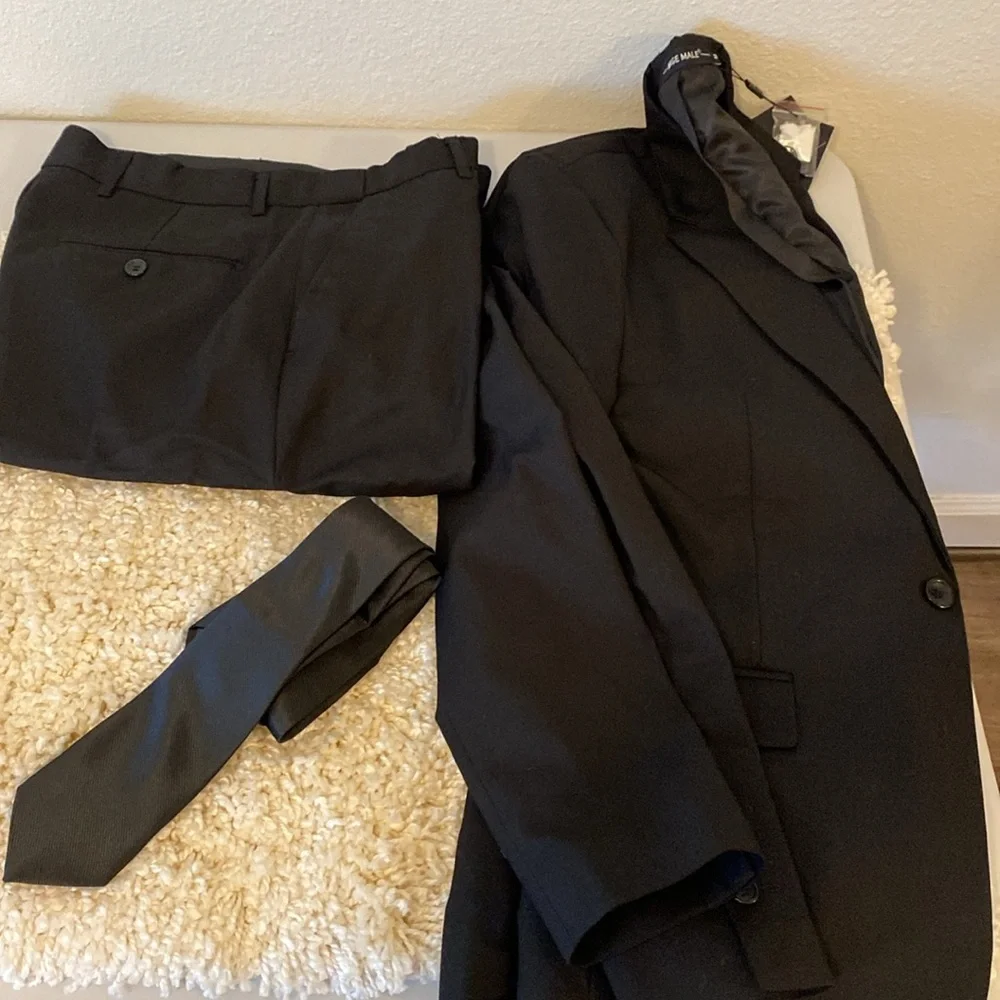 Classic Black Men's Suit